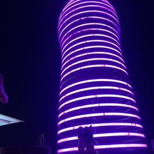 Meet your Posher, Isis